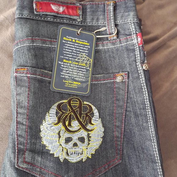 Rock and Republic Dark Wash Bootcut 33 Inseam - Picture 9 of 9